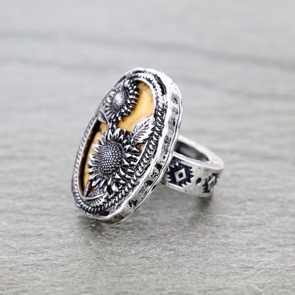 NWT Silver and Yellow Sunflower Ring - Picture 2 of 2